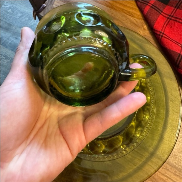 Vintage Indiana Glass Kings Crown Thumbprint Dinner Plate and Cup Set - Picture 5 of 11